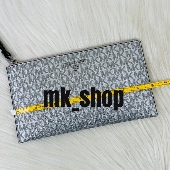 Michael Kors Jet Set Charm Large Zip Clutch Wristlet Silver - Picture 11 of 11